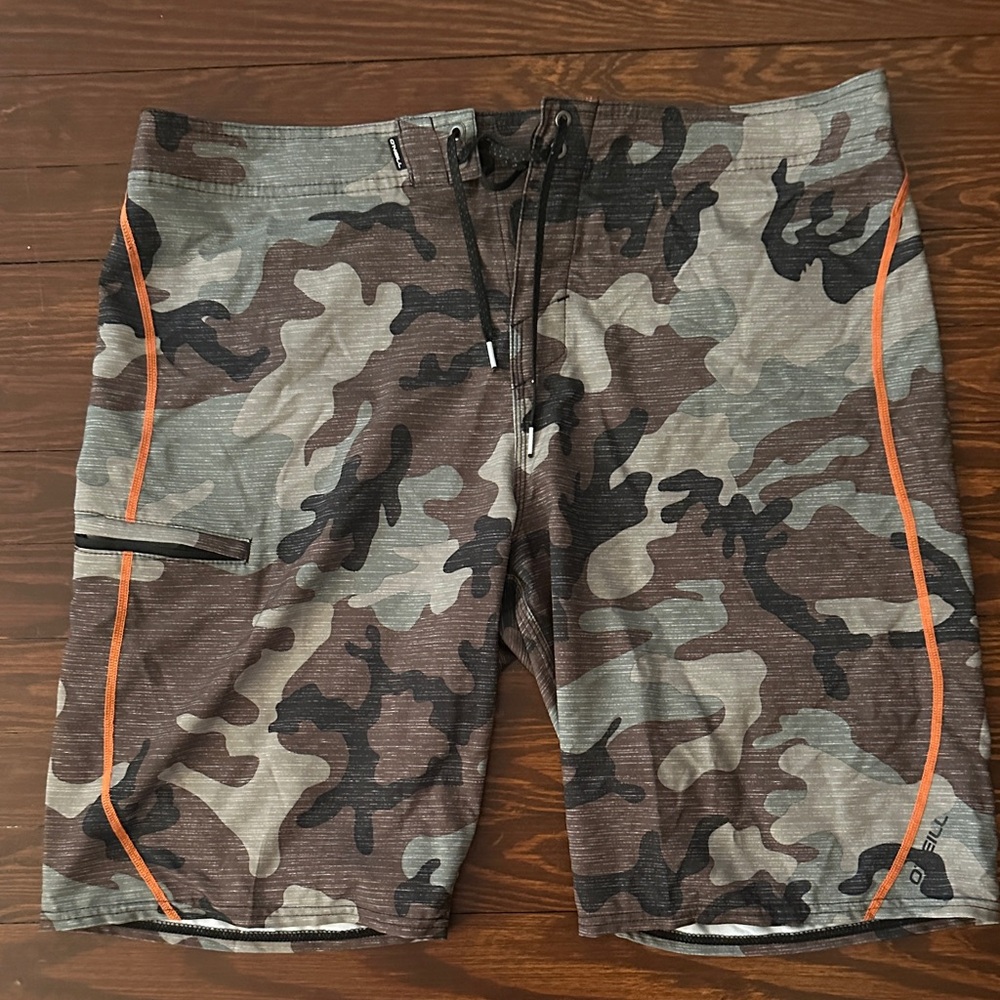 Men's Camo O’NEIL HYPERFREAK BOARD SHORTS.